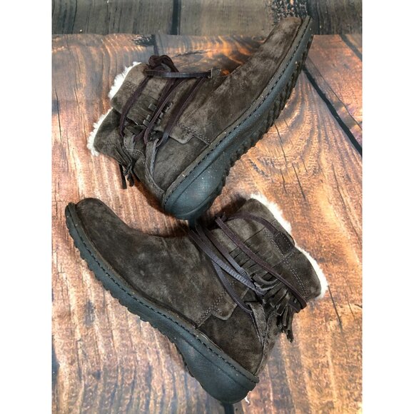 UGG Gaviota 5749 Brown Suede Fringe Boots Womens 7 / 38 (P5e) - Picture 5 of 11